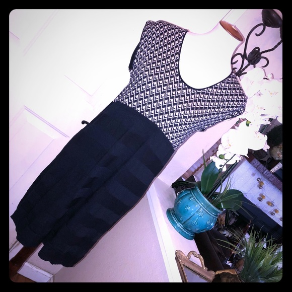 United Colors Of Benetton Dresses & Skirts - Unique Made In Italy Stile Benetton Midi Dress New